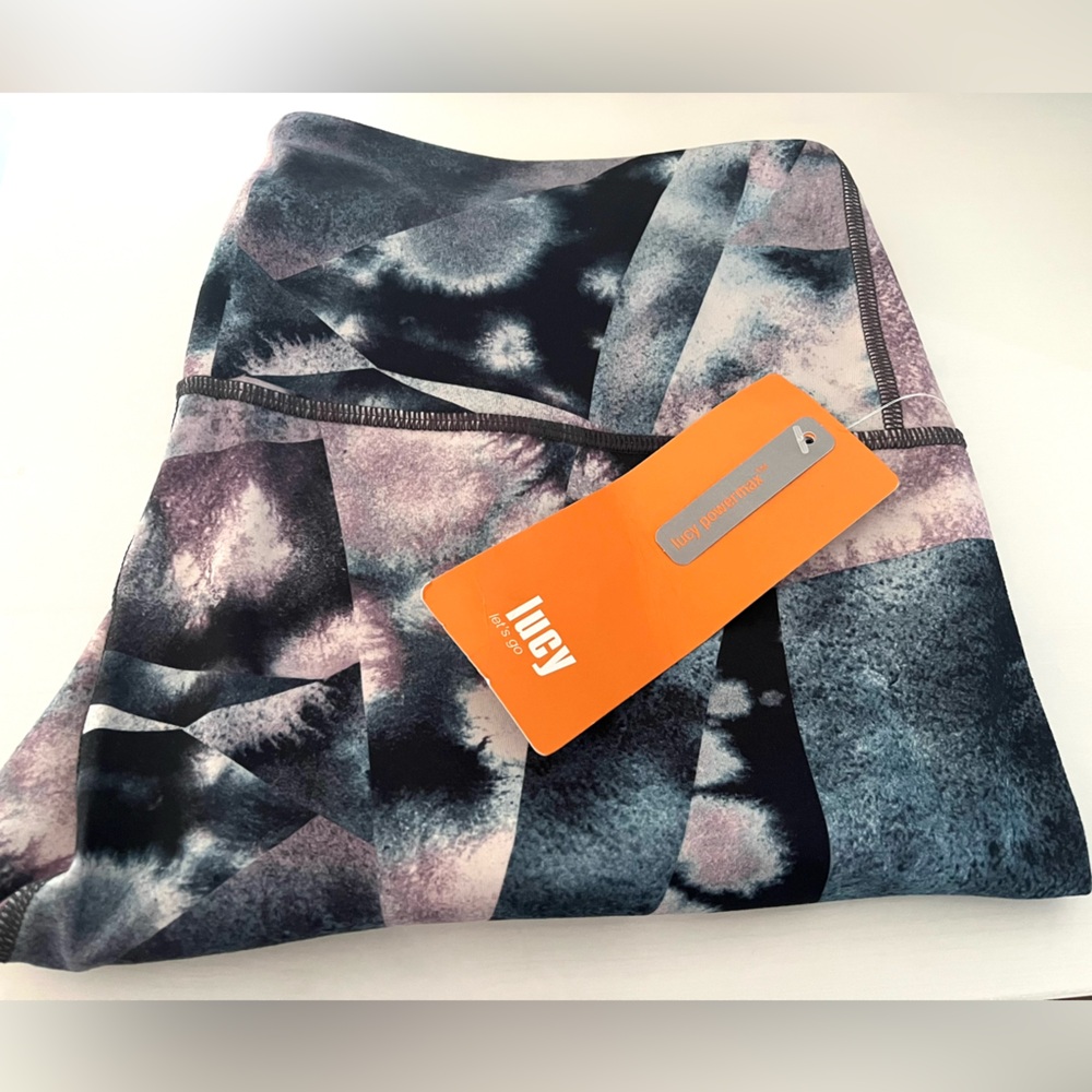 NWT: Lucy Activewear Powermax Leggings in Abstract Design